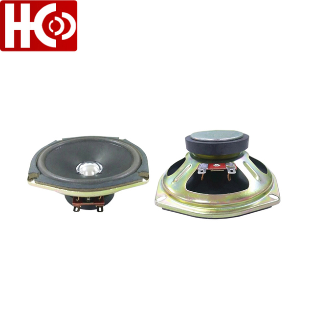 4,5-calowy głośnik audio o mocy 10 W i o impedancji 8 om&oacute;w