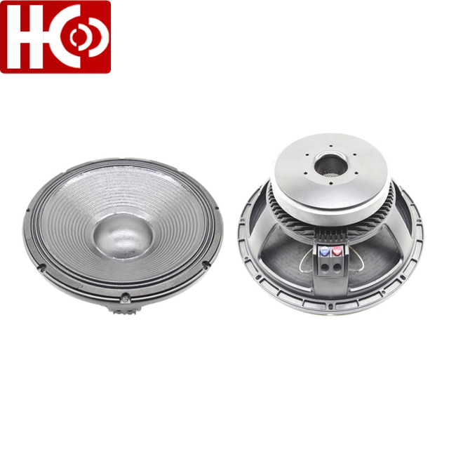 15-calowy głośnik basowy o mocy 1500 W